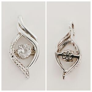 Sterling Silver Ornate Clear Stone Pendant 925